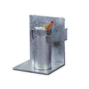 Kannenträger für CEMO Fassregal Typ 400 und 800, Stahl verzinkt, Stellfläche B 185 x T 110 mm Kannenträger für CEMO Fassregal Typ 400 und 800, Stahl verzinkt, Stellfläche B 185 x T 110 mm