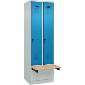 Kleiderspind C+P Evolo Plus, 2 Abteile à 300 mm Breite, Sockel, schwebende Sitzbank, B 600 x T 815 x H 1950 mm, Drehriegel, lichtgrau/lichtblau Kleiderspind C+P Evolo Plus, 2 Abteile à 300 mm Breite, Sockel, schwebende Sitzbank, B 600 x T 815 x H 1950 mm, Drehriegel, lichtgrau/lichtblau