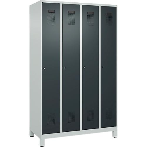 Kleiderspind C+P Evolo Plus, 4 Abteile, 300 mm Abteilbreite, mit Füßen, Anschlag rechts, Zylinder, B 1200 x T 500 x H 1950 mm, lichtgrau/anthrazitgrau