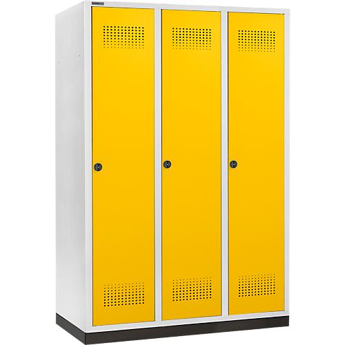 Schäfer Shop Genius Kleiderspind mit Sockel, 3 Abteile, 400 mm Abteilbreite, Sicherheitsdrehriegelverschluss, lichtgrau/rapsgelb