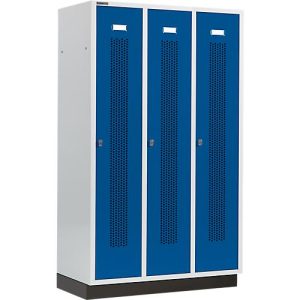 Schäfer Shop Select Kleiderspind mit gelochten Streifen, 3 Abteile, 400 mm, mit Sockel, Drehriegelverschluss, Tür enzianblau Schäfer Shop Select Kleiderspind mit gelochten Streifen, 3 Abteile, 400 mm, mit Sockel, Drehriegelverschluss, Tür enzianblau