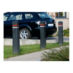 Schake Recyclingpfosten Vierkant 140x140mm, Gesamtlänge: 1400mm + zwei Fräsungen 15mm, zwei Reflektorbänder (oben rot, unten weiß), Farbe: schwarz
