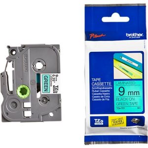 Schriftbandkassette Brother TZe-721, selbstklebend, L 8 m x B 9 mm, grün/schwarz Schriftbandkassette Brother TZe-721, selbstklebend, L 8 m x B 9 mm, grün/schwarz