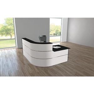 Theke Cento 4, 1 gerade Theke mit 1 Eckelement und 1 geradem Tisch, mit Seitenblenden Theke Cento 4, 1 gerade Theke mit 1 Eckelement und 1 geradem Tisch, mit Seitenblenden